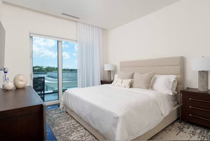 FIN | Three Bedroom Single Level Residence | International Property Award Winner - George Town, Cayman Islands