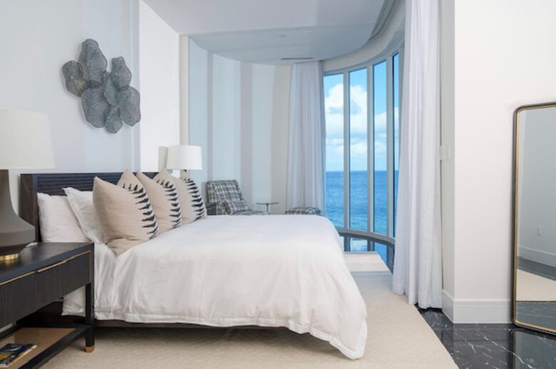 FIN | Three Bedroom Single Level Residence | International Property Award Winner - George Town, Cayman Islands