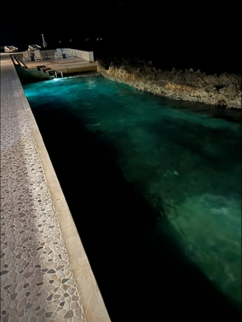 FIN | Three Bedroom Single Level Residence | International Property Award Winner - George Town, Cayman Islands