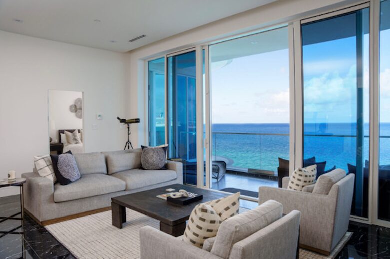FIN | Three Bedroom Single Level Residence | International Property Award Winner - George Town, Cayman Islands
