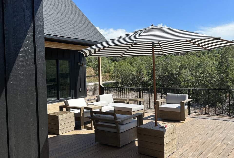 Lovely home overlooking the stunning Nordic Mountain Ski Resort - Eden, Utah