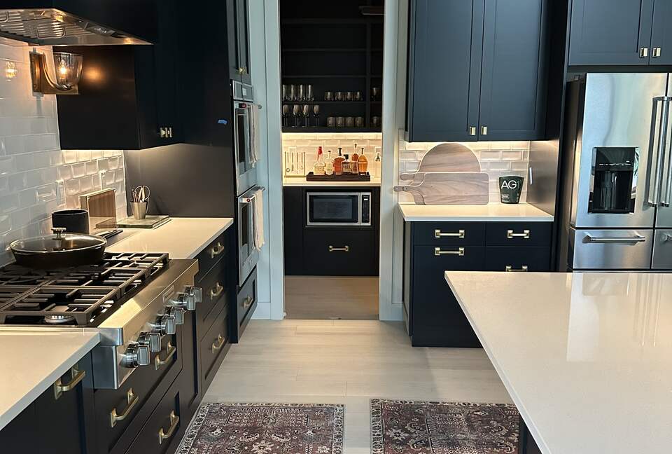 Lovely home overlooking the stunning Nordic Mountain Ski Resort - Eden, Utah