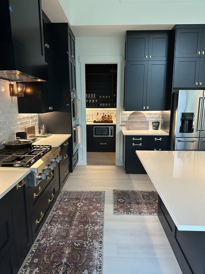 Lovely home overlooking the stunning Nordic Mountain Ski Resort - Eden, Utah