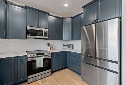 Luxury Hood Canal Beachfront Home w/ Large Deck & Kayaks! - Belfair, Washington