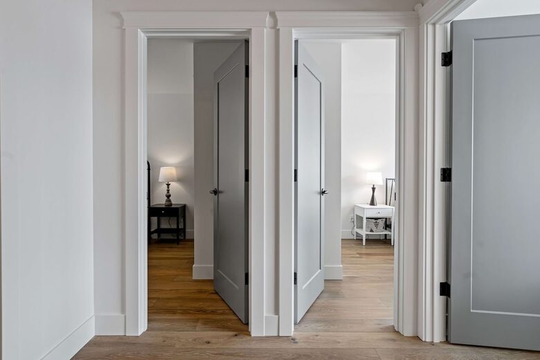 Luxury Hood Canal Beachfront Home w/ Large Deck & Kayaks! - Belfair, Washington