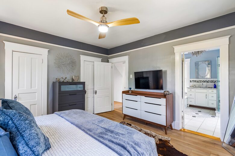 Spacious Retreat Packed with Amenities - Cincinnati, Ohio