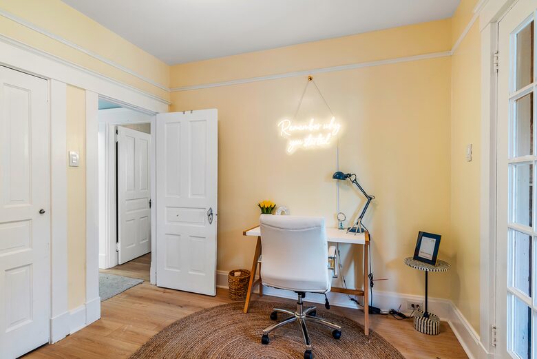 Spacious Retreat Packed with Amenities - Cincinnati, Ohio