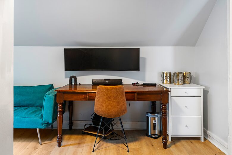 Spacious Retreat Packed with Amenities - Cincinnati, Ohio