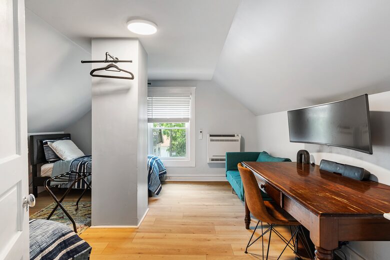 Spacious Retreat Packed with Amenities - Cincinnati, Ohio