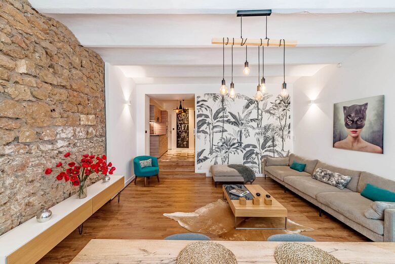 Loft Bone - Cannes, France