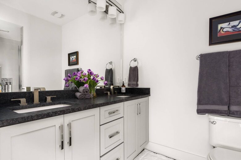 Vibe | Trendy East Nashville Townhome - Nashville, Tennessee