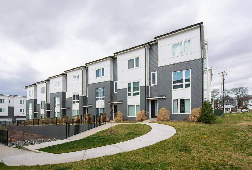 Vibe | Trendy East Nashville Townhome - Nashville, Tennessee