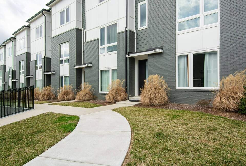 Vibe | Trendy East Nashville Townhome - Nashville, Tennessee