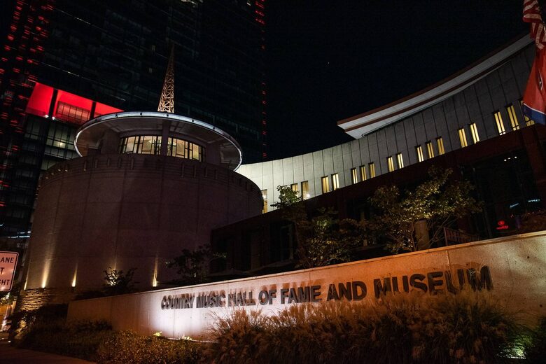 Vibe | Trendy East Nashville Townhome - Nashville, Tennessee