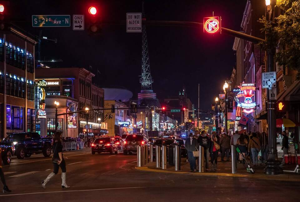 Vibe | Trendy East Nashville Townhome - Nashville, Tennessee