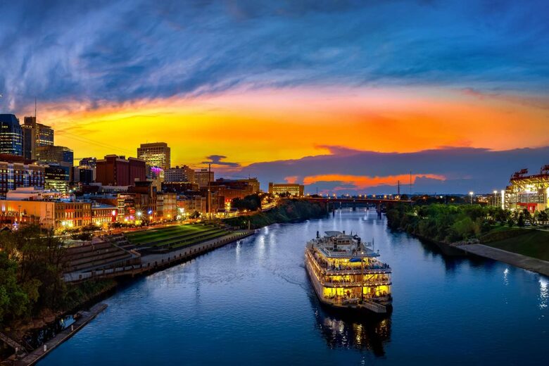 Vibe | Trendy East Nashville Townhome - Nashville, Tennessee