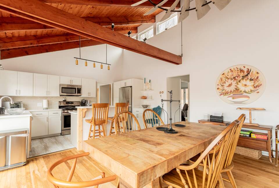 Peaceful Retreat on Delaware River | With a Hot tub & Game Room - Narrowsburg, New York