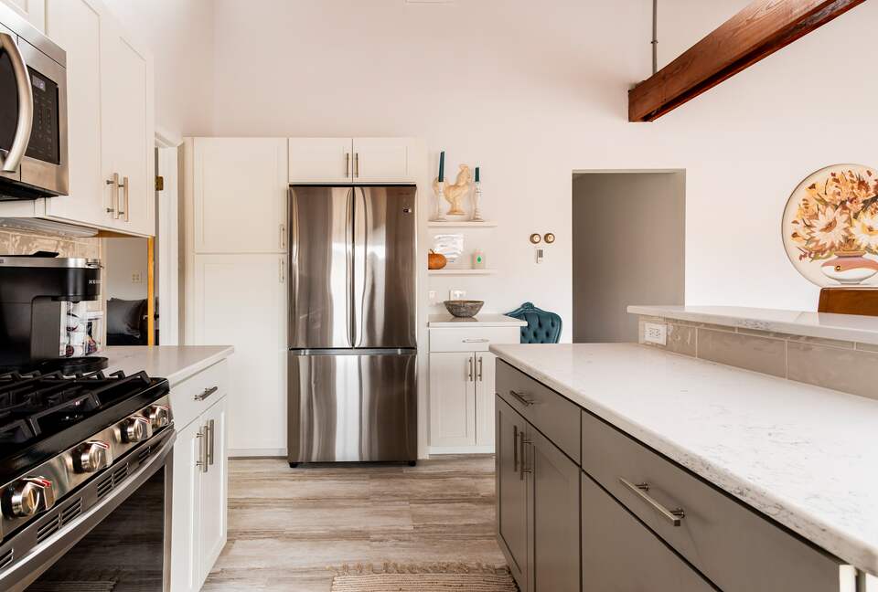 Peaceful Retreat on Delaware River | With a Hot tub & Game Room - Narrowsburg, New York