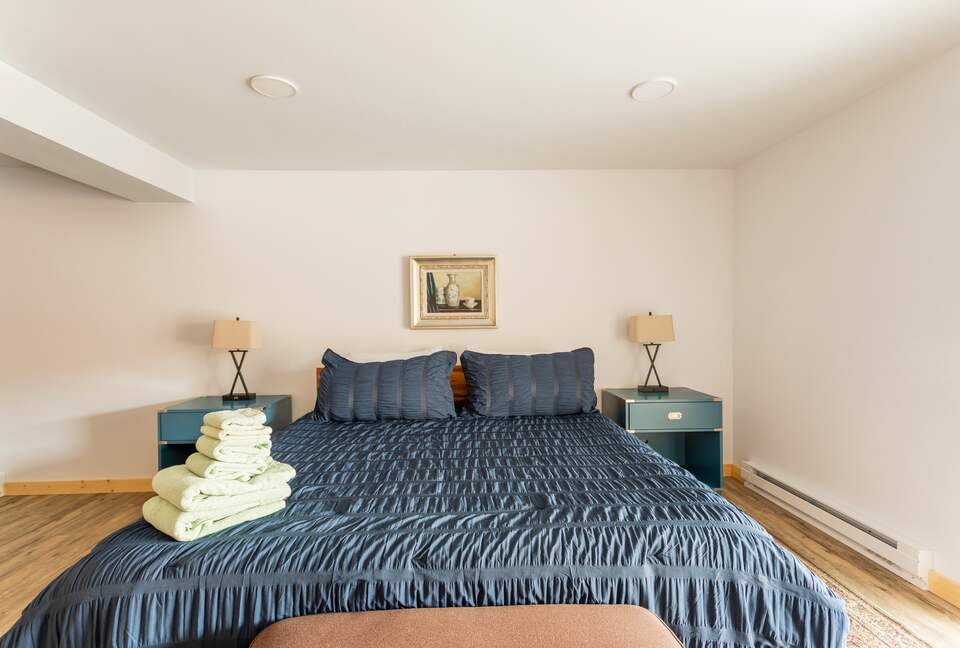 Peaceful Retreat on Delaware River | With a Hot tub & Game Room - Narrowsburg, New York