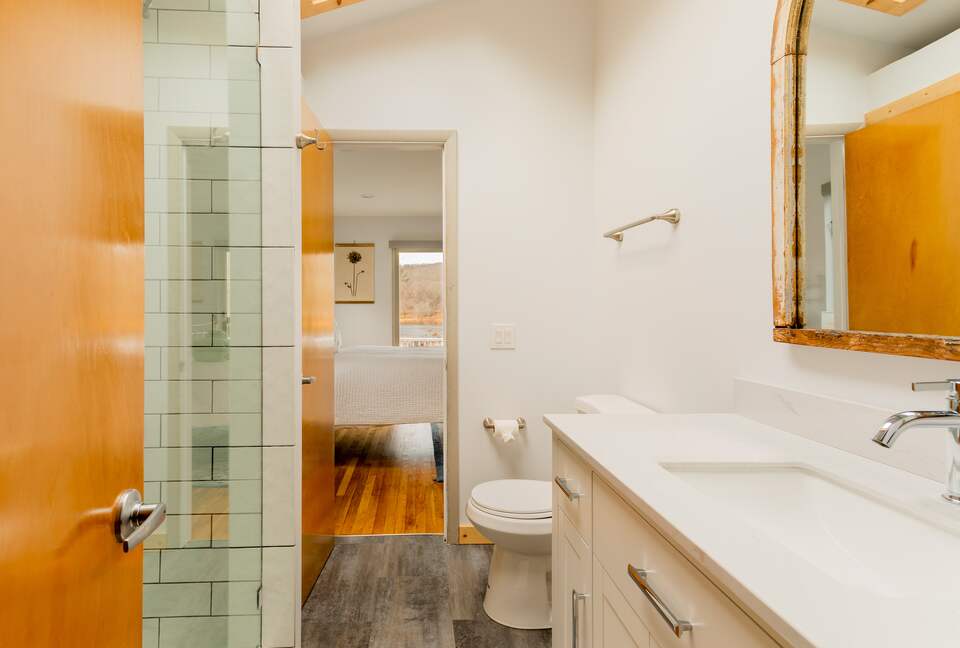 Peaceful Retreat on Delaware River | With a Hot tub & Game Room - Narrowsburg, New York