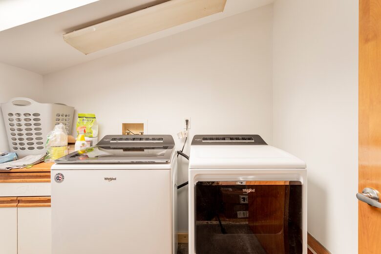 Peaceful Retreat on Delaware River | With a Hot tub & Game Room - Narrowsburg, New York