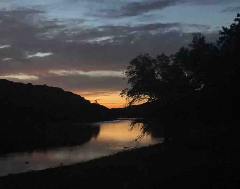 Peaceful Retreat on Delaware River | With a Hot tub & Game Room - Narrowsburg, New York