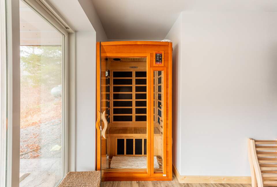 Peaceful Retreat on Delaware River | With a Hot tub & Game Room - Narrowsburg, New York