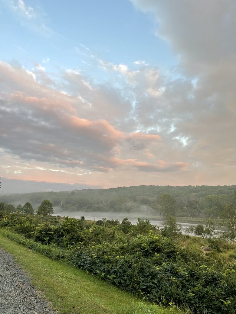 Peaceful Retreat on Delaware River | With a Hot tub & Game Room - Narrowsburg, New York