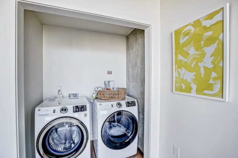 Natiivo Austin Clementine - Austin, Texas