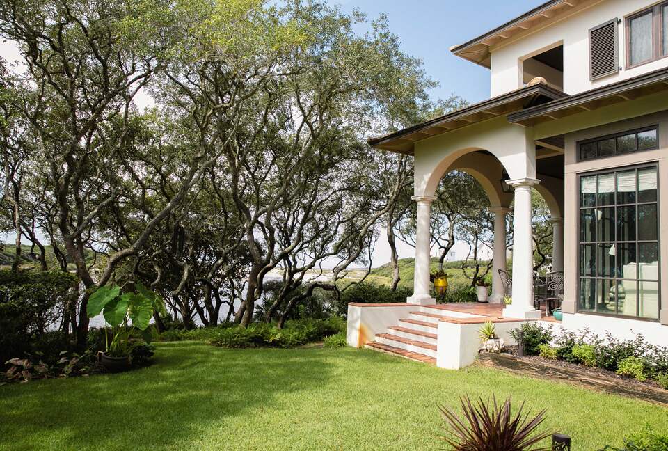 Beachside Retreat Overlooking Gulf of Mexico - Santa Rosa Beach, Florida