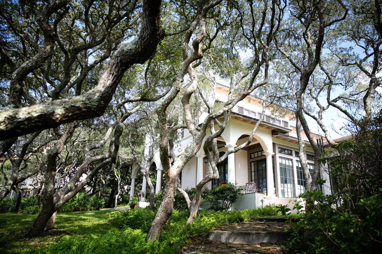 Beachside Retreat Overlooking Gulf of Mexico - Santa Rosa Beach, Florida