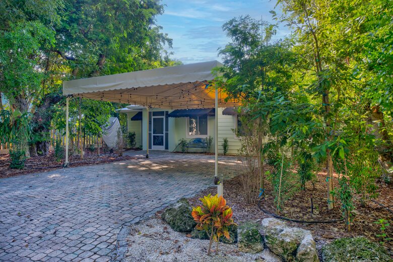 Fresh Coastal House at Florida Keys - Key Largo, Florida