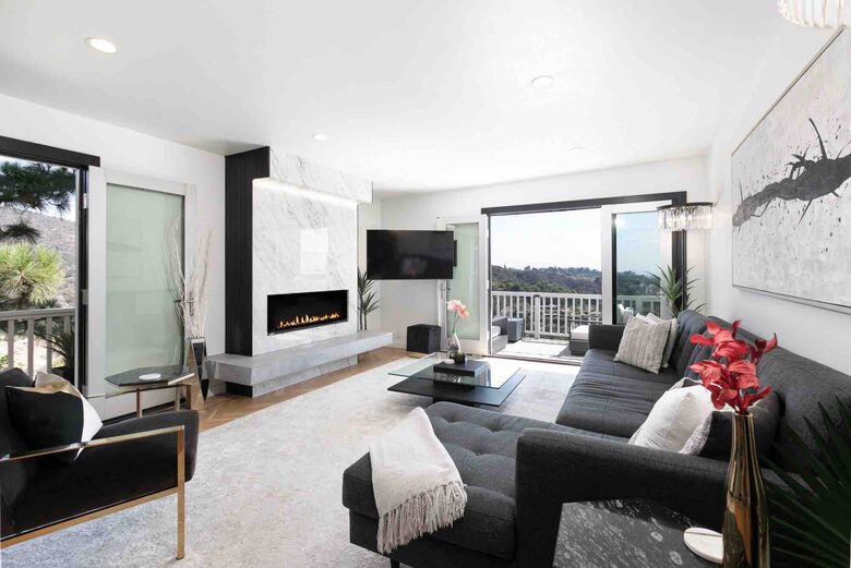 Villa de Vista | Luxury Home with Stunning Views and Fire Pit - Los Angeles, California