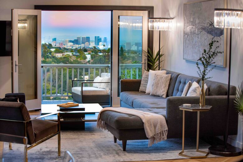 Villa de Vista | Luxury Home with Stunning Views and Fire Pit - Los Angeles, California