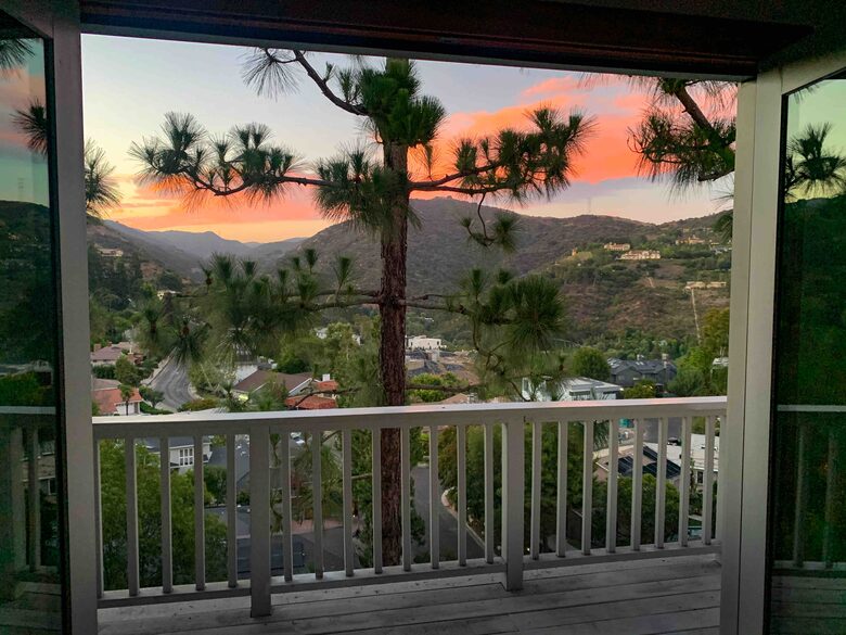 Villa de Vista | Luxury Home with Stunning Views and Fire Pit - Los Angeles, California