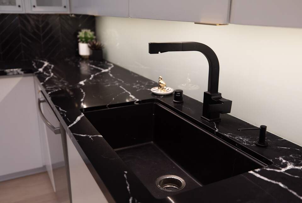 Villa de Vista | Luxury Home with Stunning Views and Fire Pit - Los Angeles, California