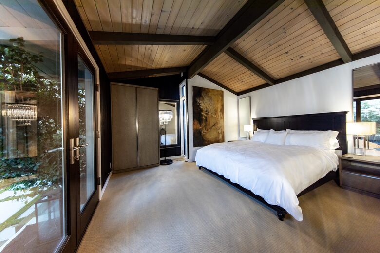 Villa de Vista | Luxury Home with Stunning Views and Fire Pit - Los Angeles, California