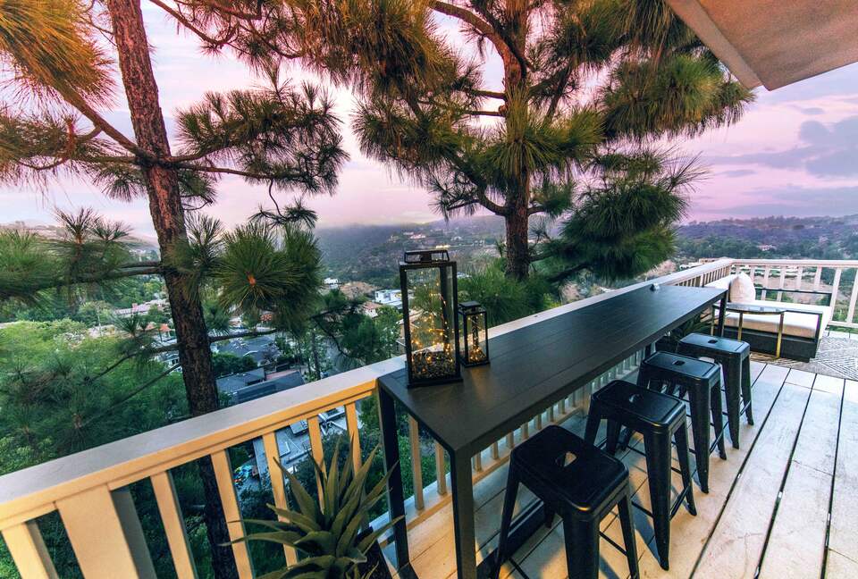 Villa de Vista | Luxury Home with Stunning Views and Fire Pit - Los Angeles, California