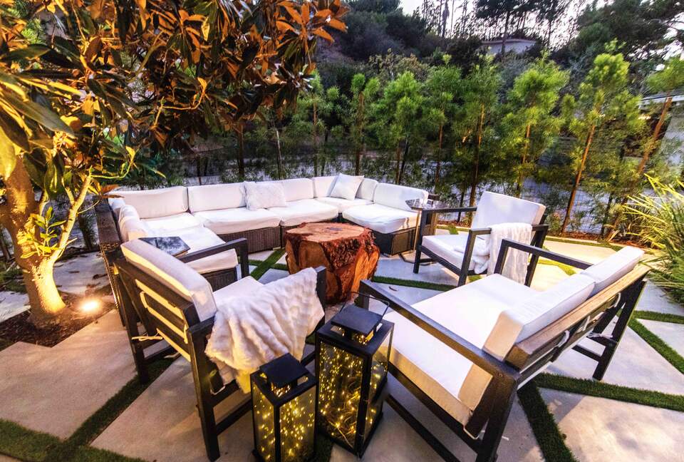 Villa de Vista | Luxury Home with Stunning Views and Fire Pit - Los Angeles, California