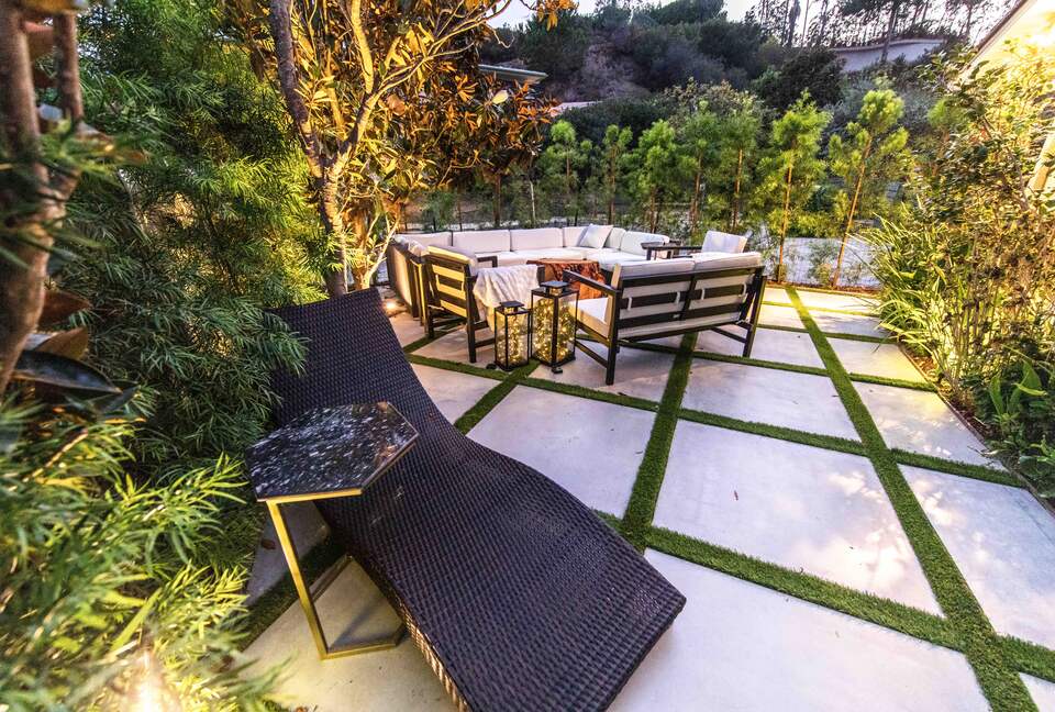 Villa de Vista | Luxury Home with Stunning Views and Fire Pit - Los Angeles, California