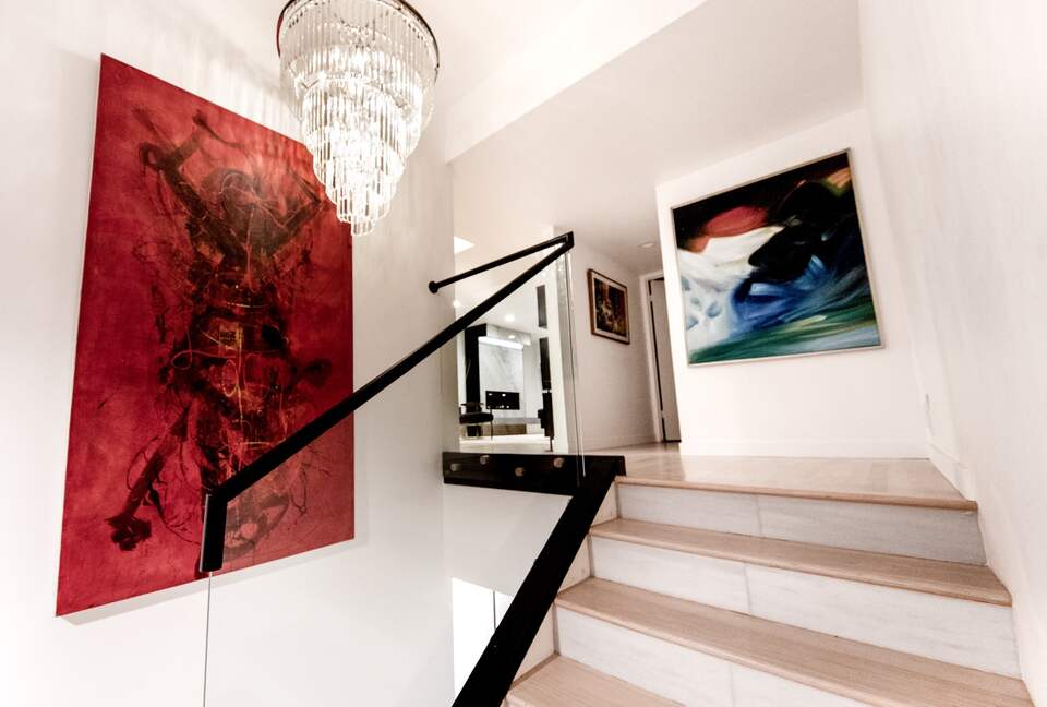 Villa de Vista | Luxury Home with Stunning Views and Fire Pit - Los Angeles, California