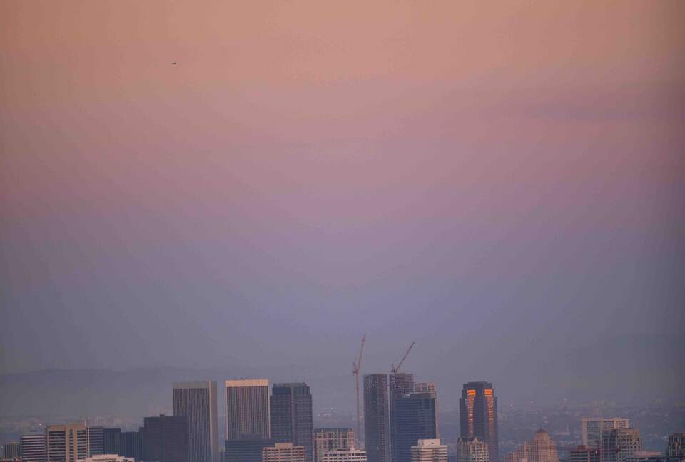 Villa de Vista | Luxury Home with Stunning Views and Fire Pit - Los Angeles, California