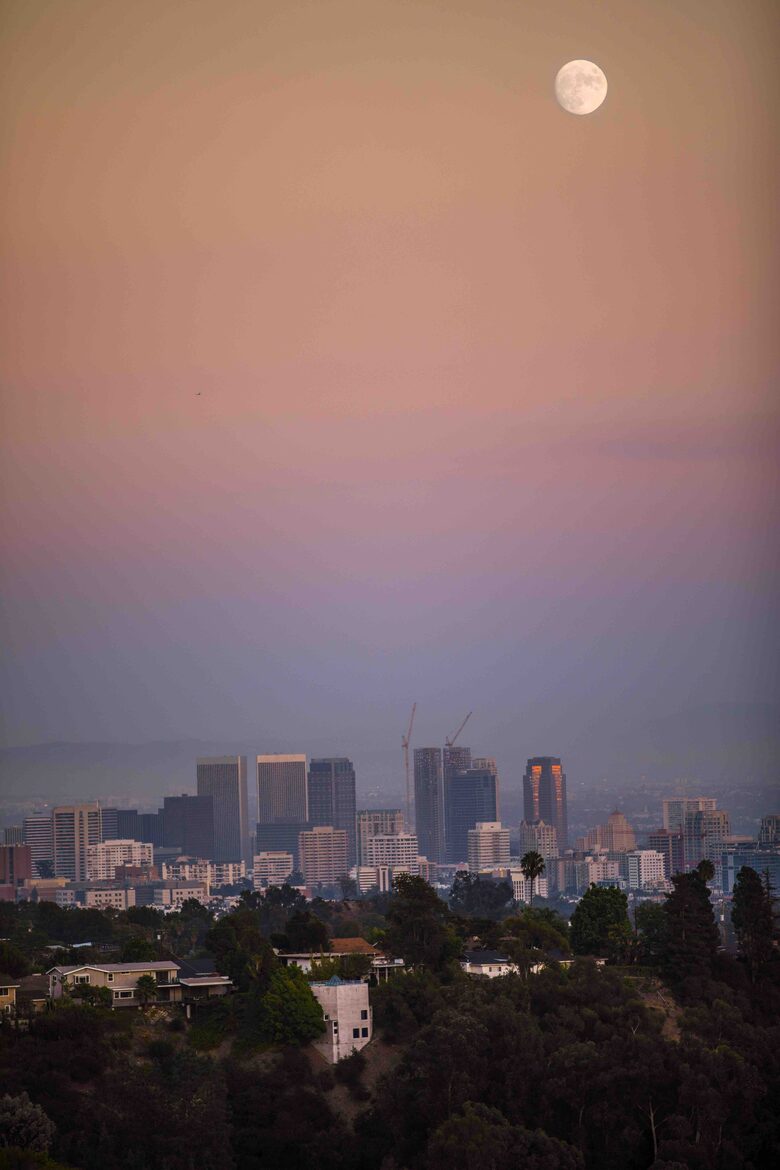 Villa de Vista | Luxury Home with Stunning Views and Fire Pit - Los Angeles, California