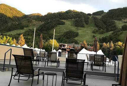 Aspen Mountain Residence *Available during Aspen Food and Wine Festival 2024* - Aspen, Colorado