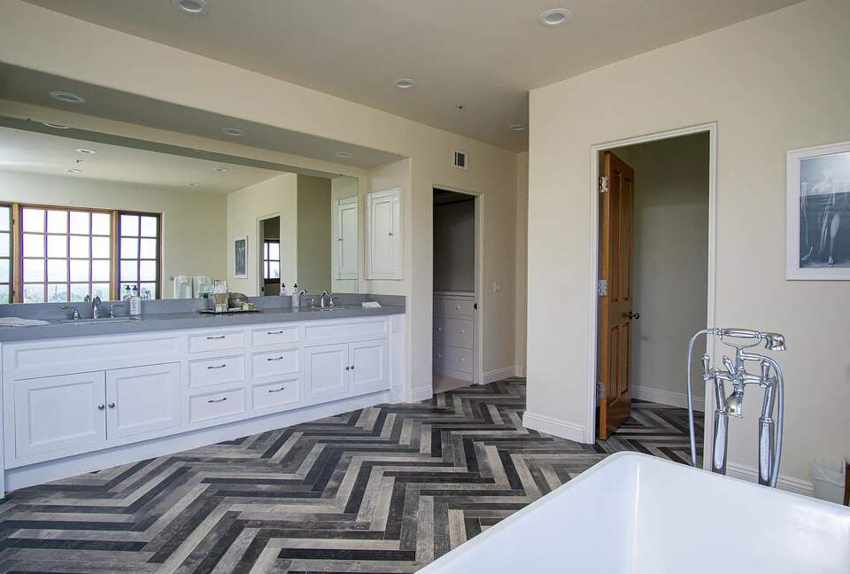 Villa Valencia Ojai | French Inspired Estate in the orange orchards of S. California - Ojai, California