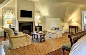 Hamptons Luxury House with Pool/Hot tub and Mature Garden 8 min walk to Beach