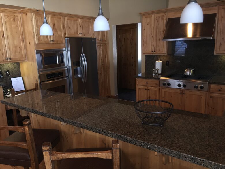 Old Greenwood 3 Bedroom Cabin | On Jack Nicklaus Golf Course -- Perfect for Ski and Summer! - Truckee, California