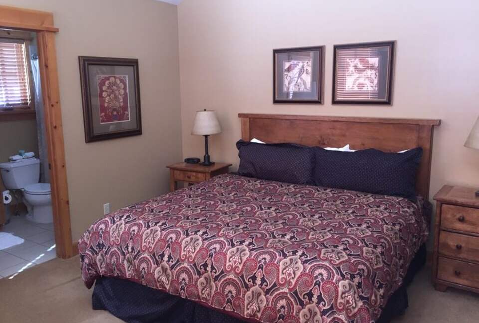 Old Greenwood 3 Bedroom Cabin | On Jack Nicklaus Golf Course -- Perfect for Ski and Summer! - Truckee, California