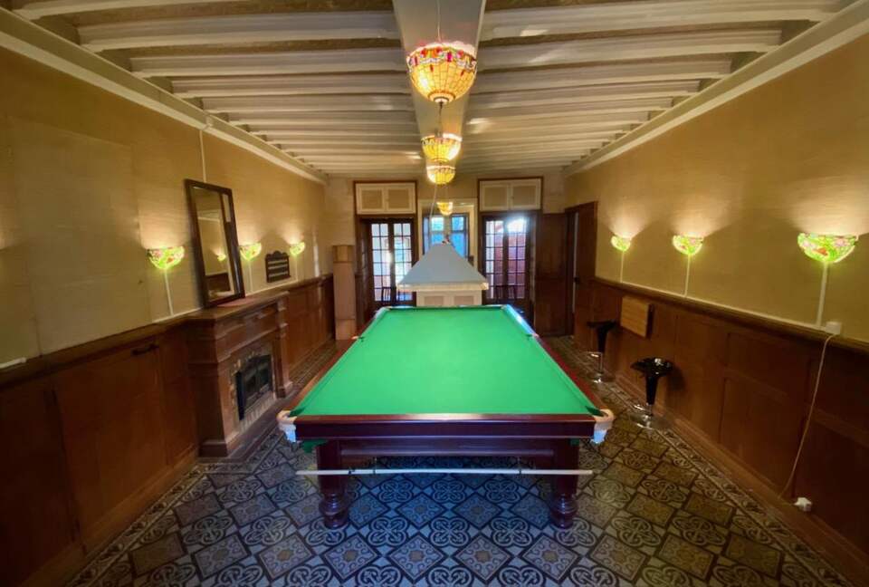 Pool table for billiards