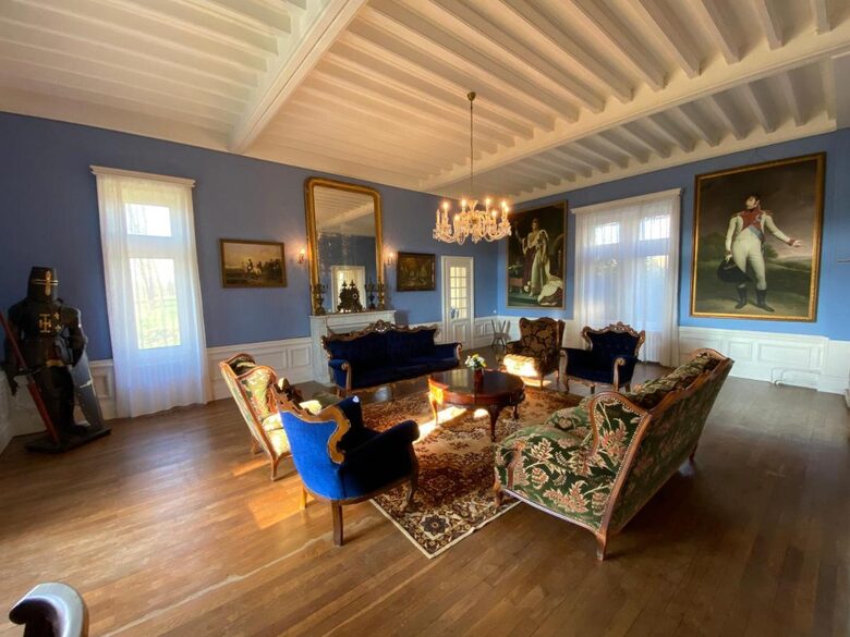 The blue chambre